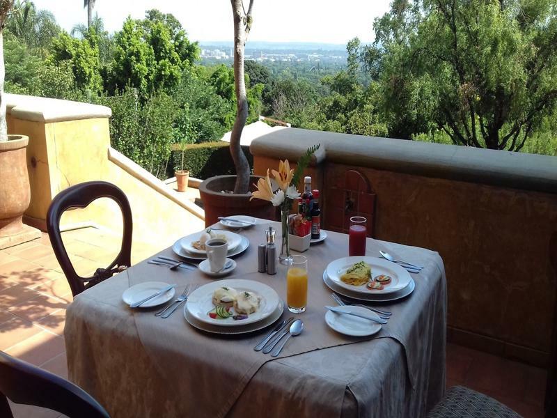 Castello Di Monte Hotel Pretoria Bagian luar foto