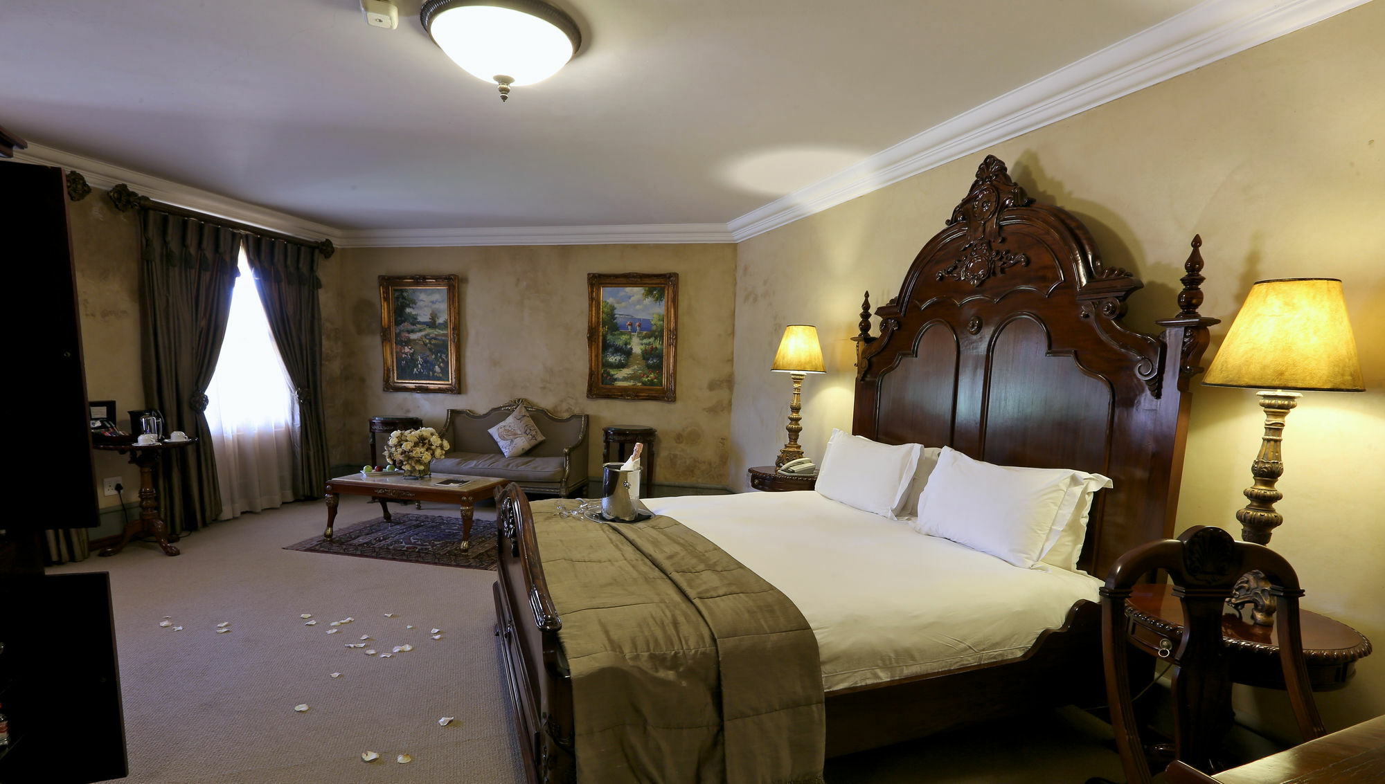 Castello Di Monte Hotel Pretoria Bagian luar foto