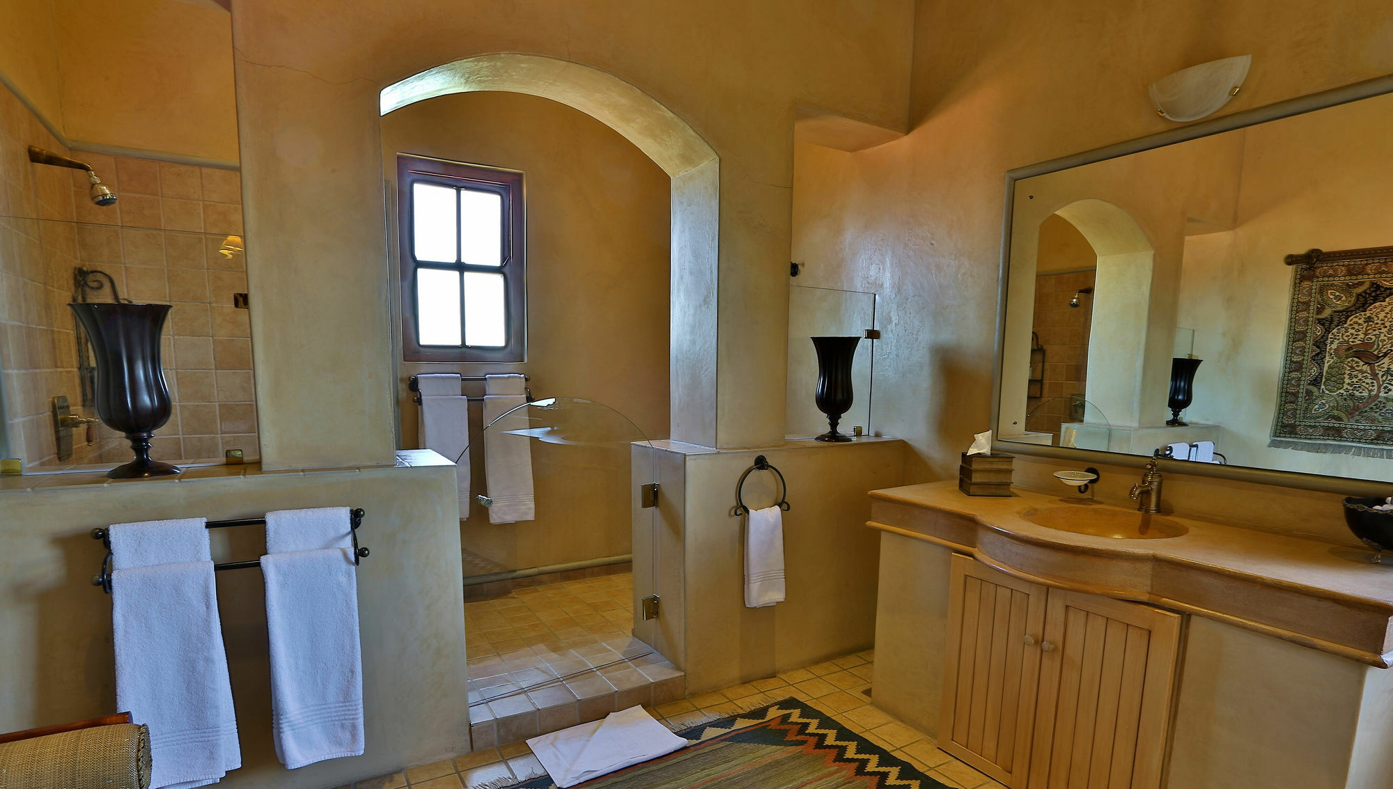 Castello Di Monte Hotel Pretoria Bagian luar foto